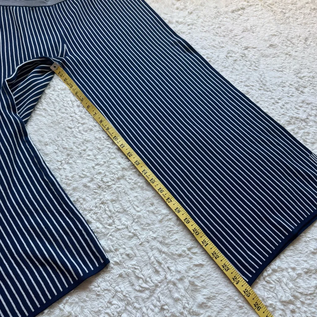 Chico’s Wide Leg Cropped Sweater Pants Sz 2 L 12 Navy Blue Striped Knit Capsule - Image 12