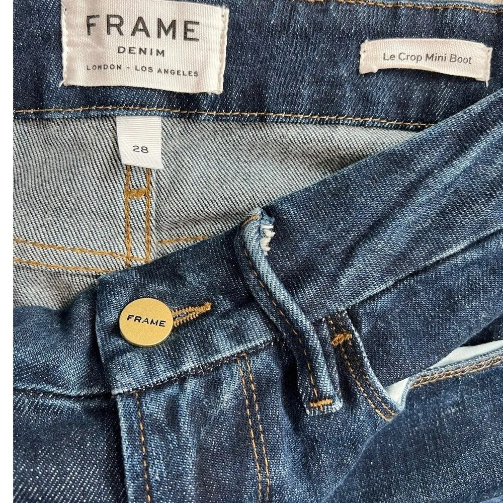 FRAME Denim Le crop Mini Boot Fringe Scallop Hem Jeans, NEW w/out tags Size 28 - Image 8