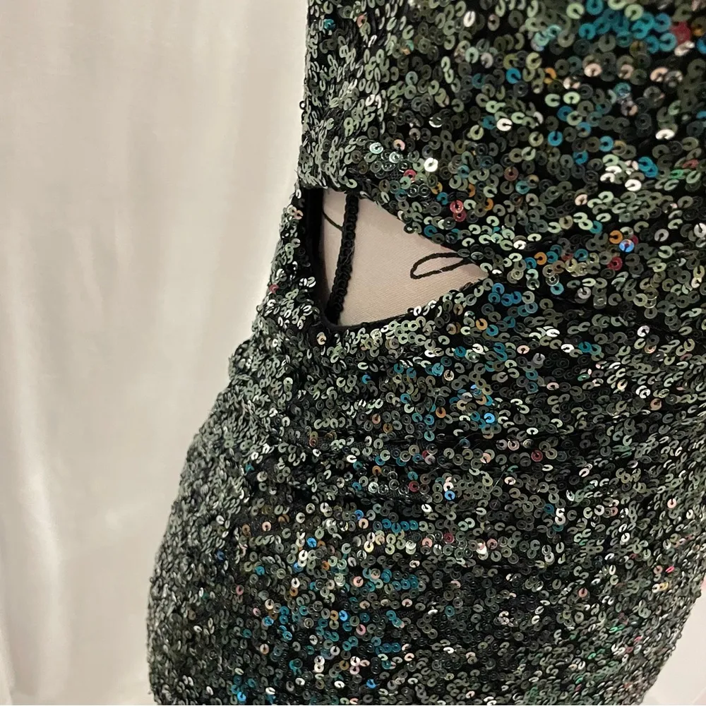 Stunning Badgley Mischka sequin cut out maxi gown dress formal prom wedding - Image 8