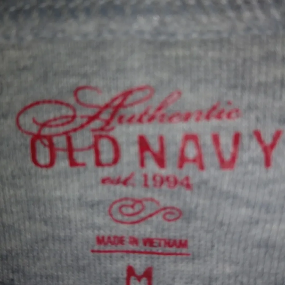 Old Navy M Gray Red Candy Cane Heart Top - Image 3