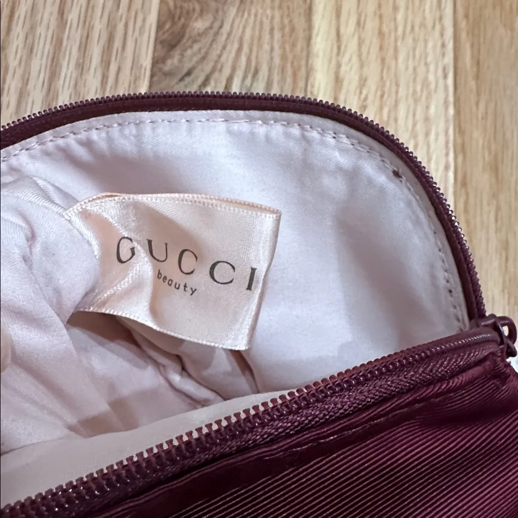 Gucci beauty makeup bag burgundy top zip brand new - Image 5