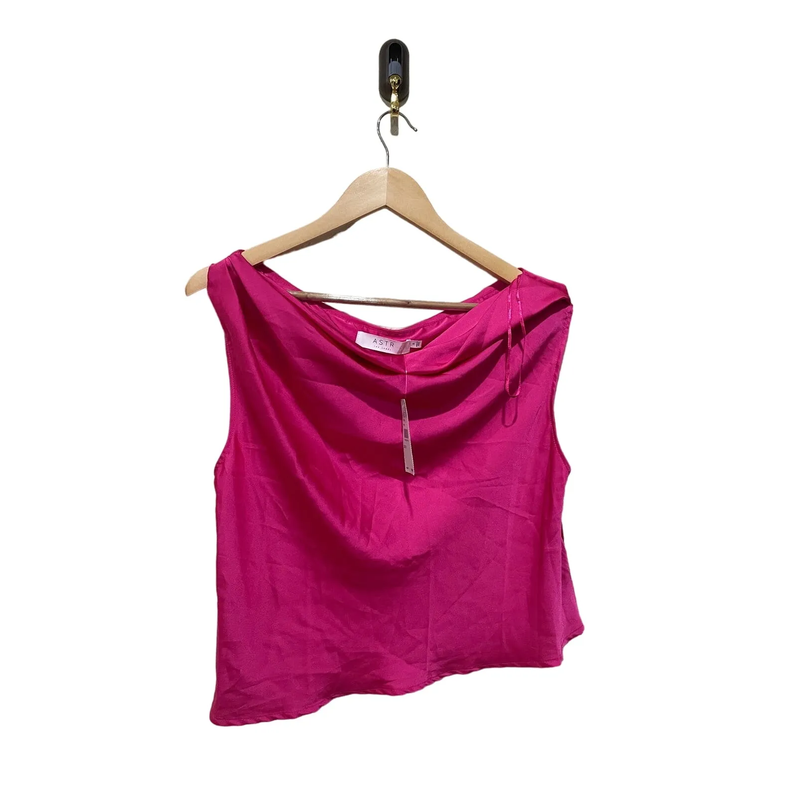 ASTR Ceres Off the Shoulder Satin Blouse Size‎ Small - Image 6