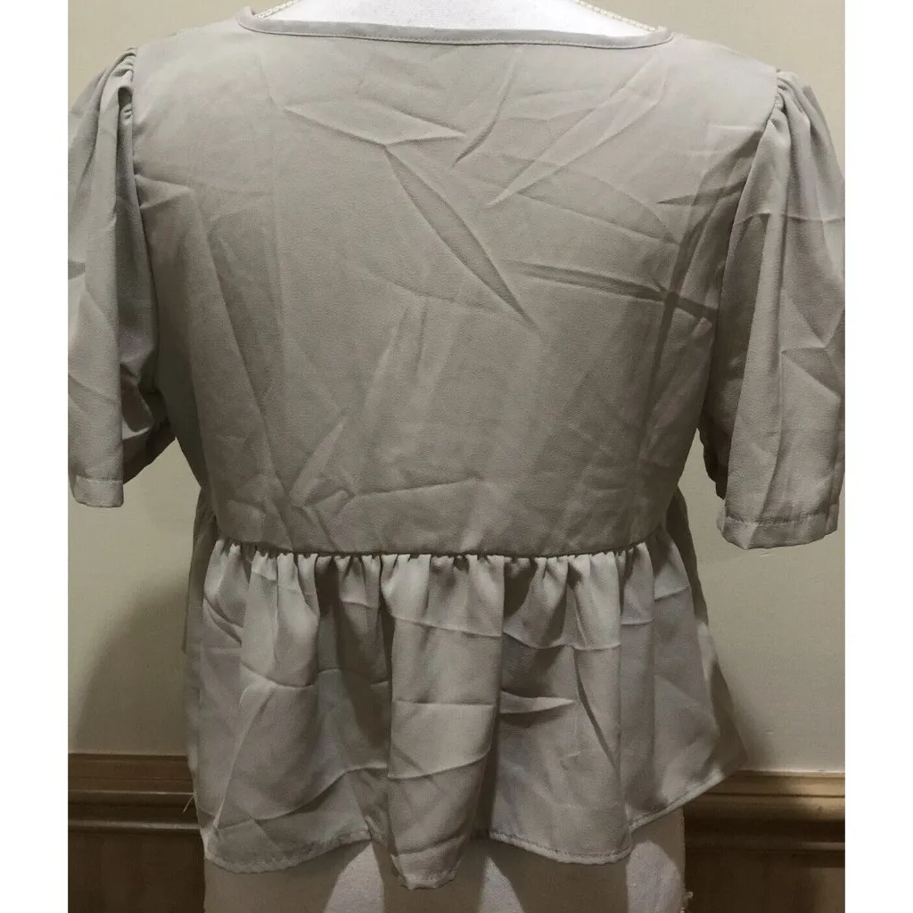 Shein ~ Size Small- 4 ~ Short Sleeve Pullover V-neck ~ Light Green/Gray - Image 4