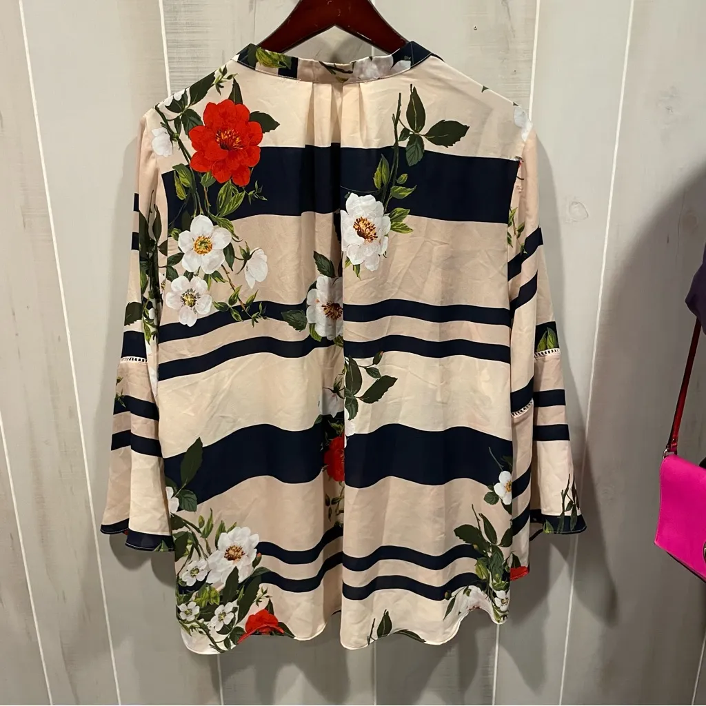 Cute petal pink navy stripe bell sleeve boho top plus 3x semi sheer floral - Image 11