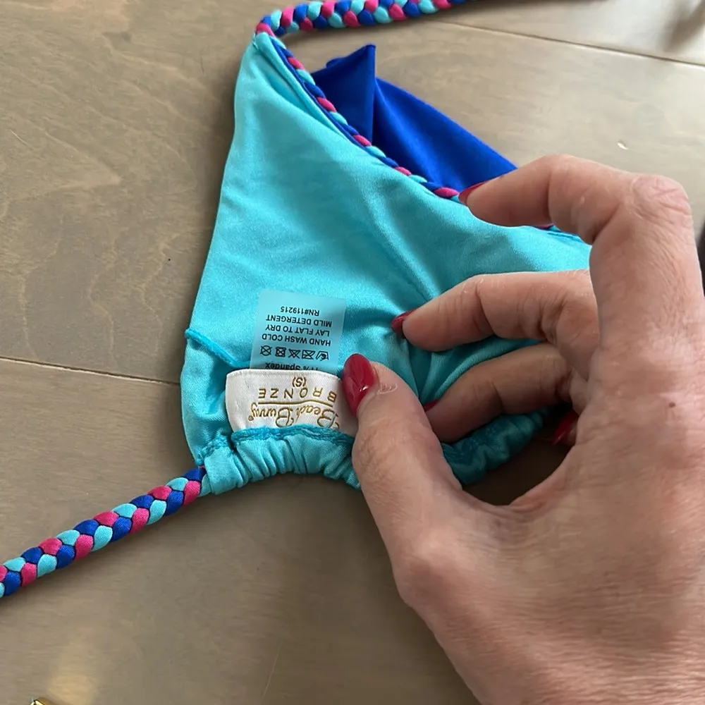 Beach bunny ruffle bikini - top Small bottoms XS - Image 5