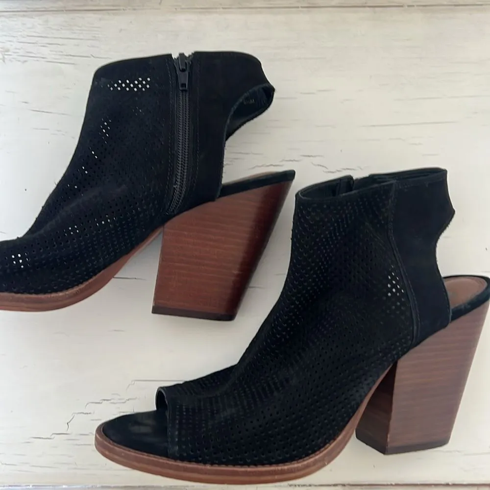 Gianni Bini Maxed Out Perforated Sling Back Open Toe Booties Black Size 9.5 - Image 5