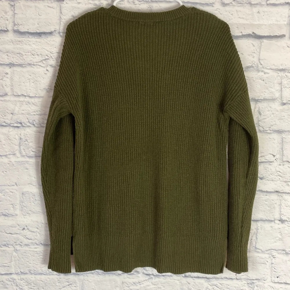 Madewell Thompson olive green pocket pullover sweater - Image 4
