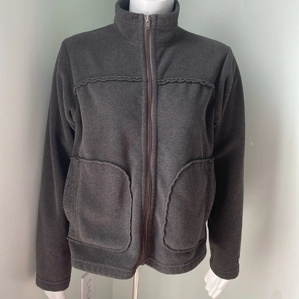 Patagonia Women’s Synchilla Zipper Jacket small - Image 2