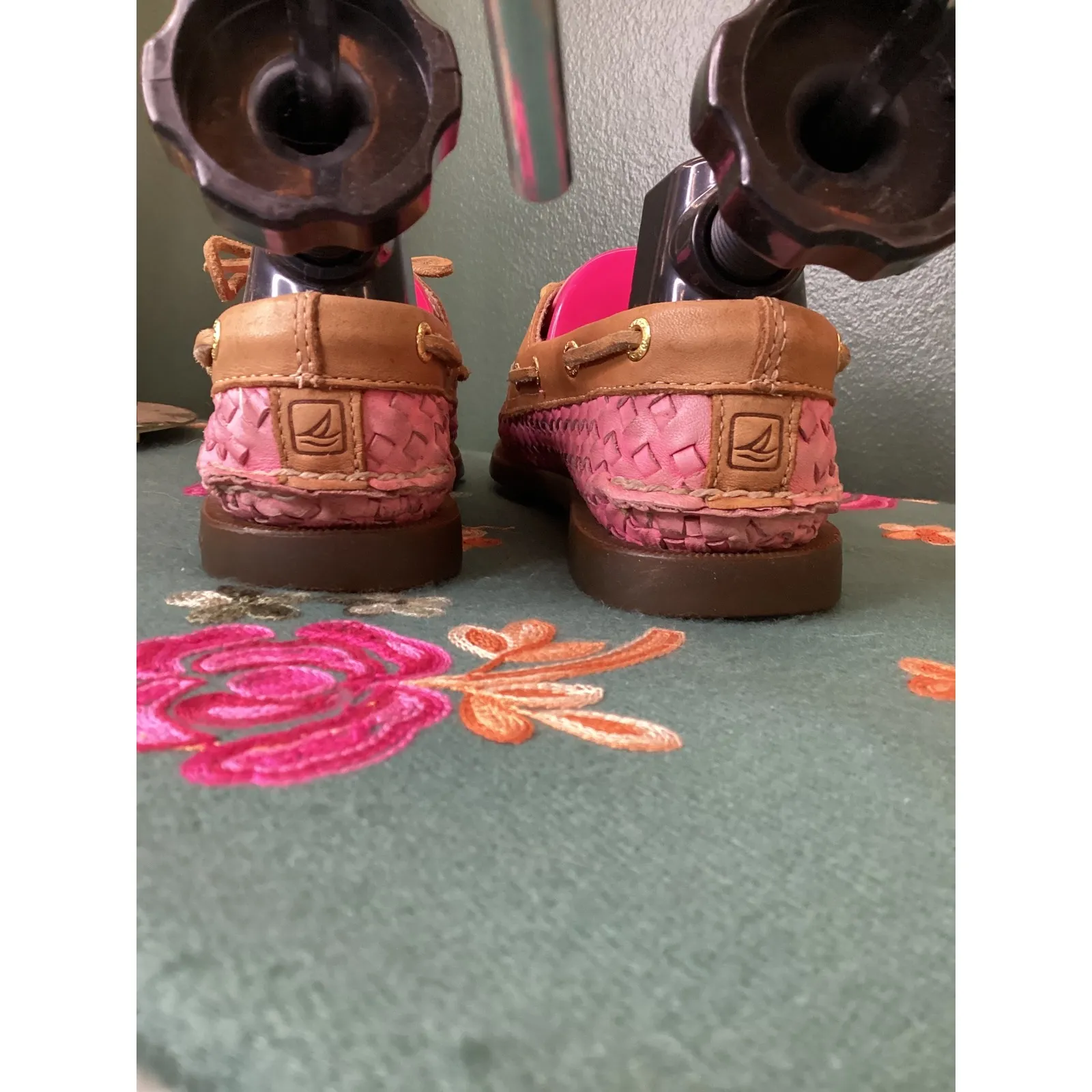 Sperry Top Sider Women's Pink Woven Leather Boat Shoes Size 6M - Image 3