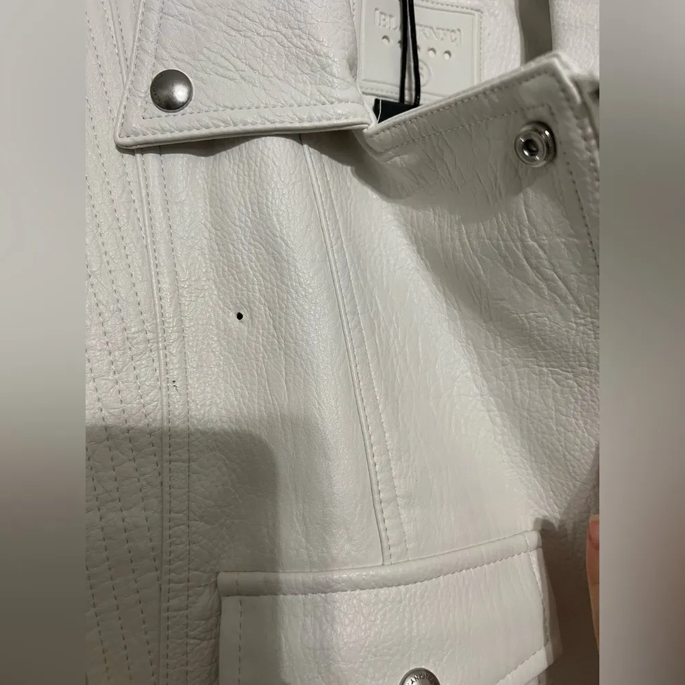 NWT BLANKNYC Faux Leather Cropped Moto Jacket in All Time High - Image 9