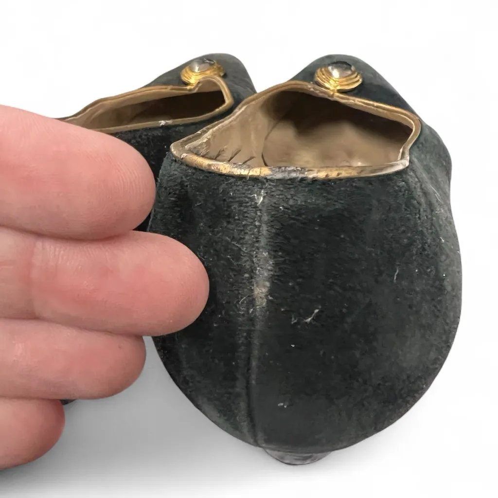 Vintage Salvatore Ferragamo Black Suede Block Kitten Heels size 8 B - Image 12