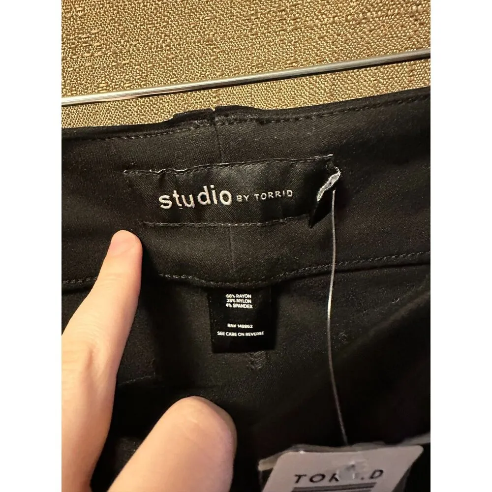 NWT Torrid Trouser Aline Flare Studio Luxe Ponte Pants Deep Black Size 26R - Image 6