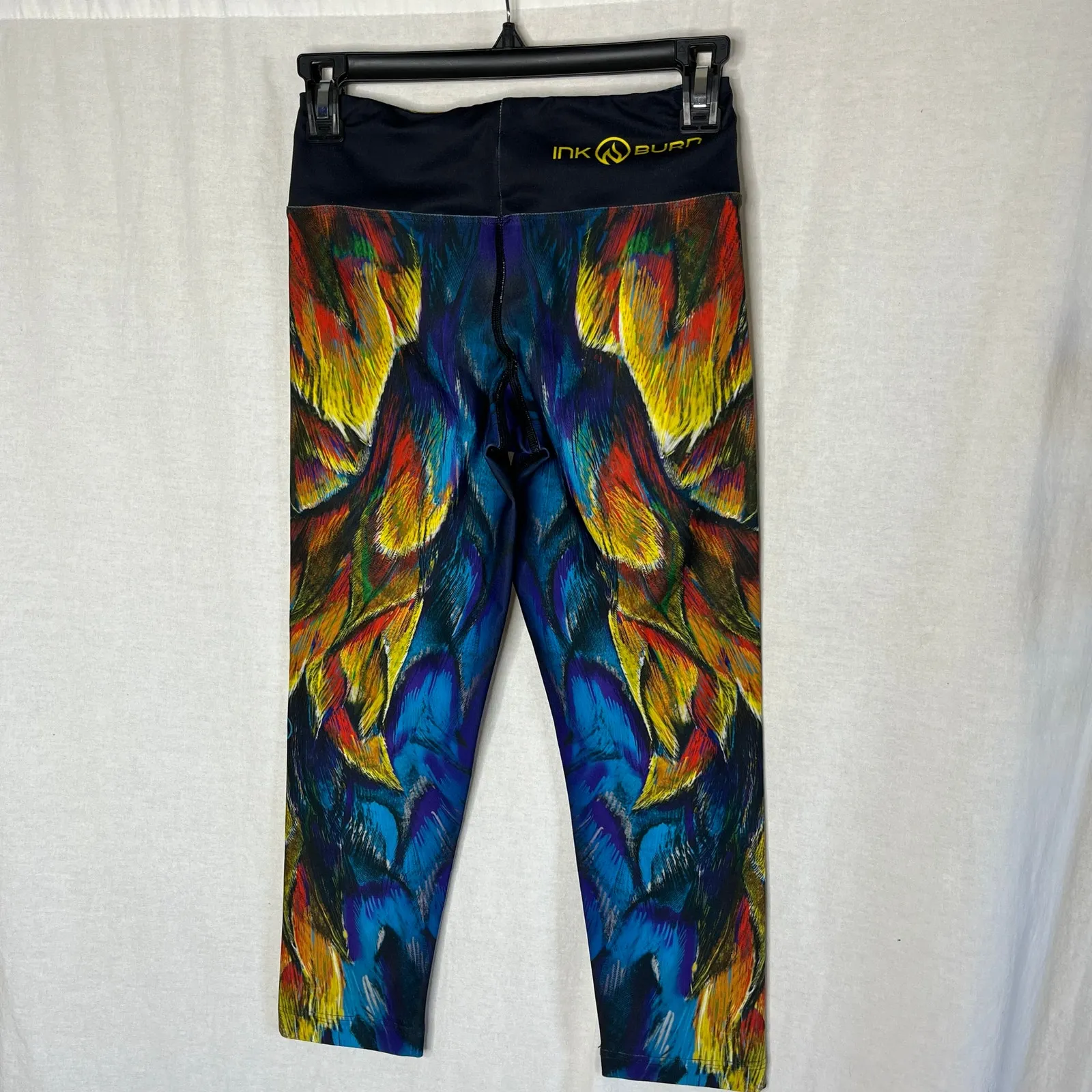 InkNBurn Feather Crop Leggings Size 0 Blue Red Yellow Capri Workout Gym Yoga‎ - Image 2