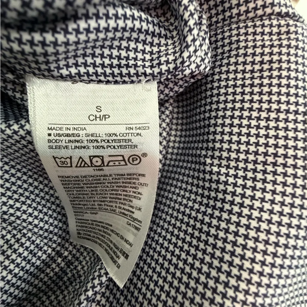 Banana Republic Adorable Women's Beige Trench Coat - Image 4