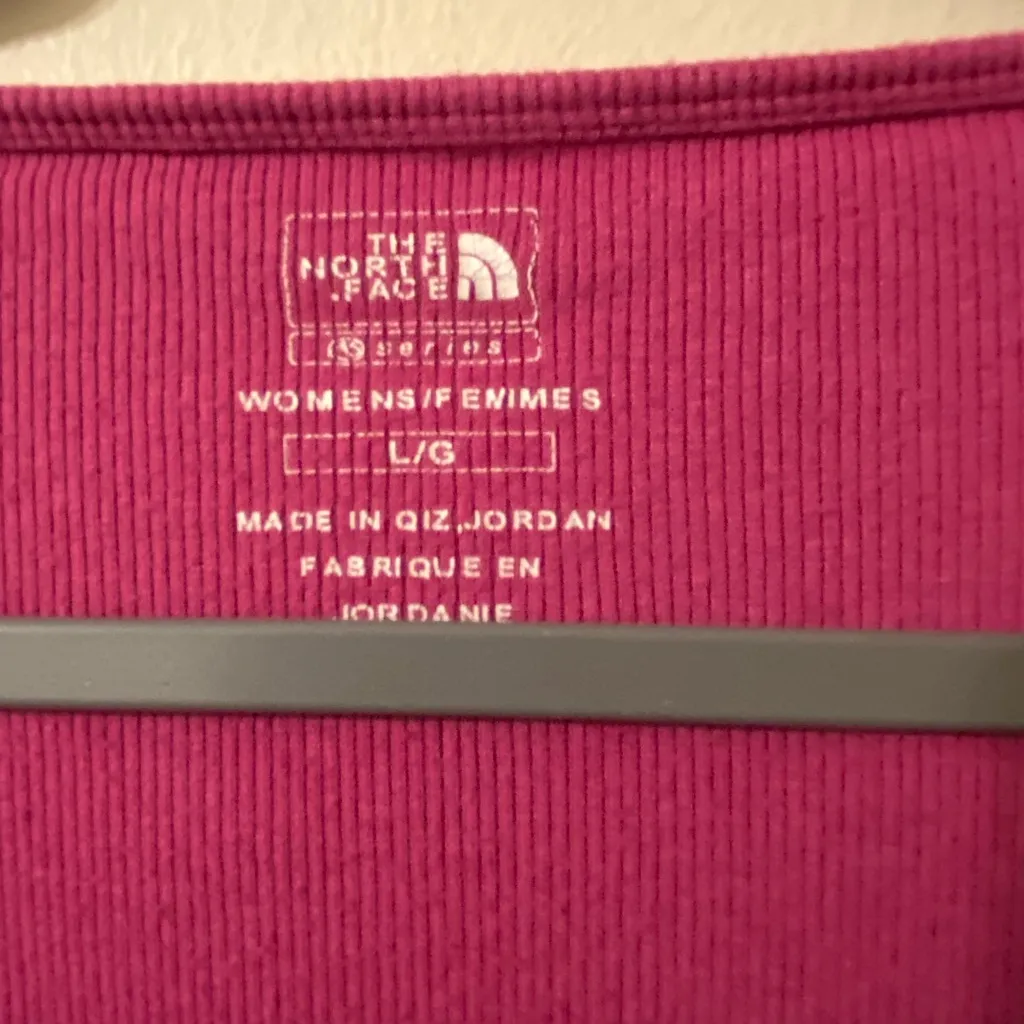 Womens The North Face A5 Series V-Neck Pink Long Sleeved T-Shirt‎ Size Large - Image 2