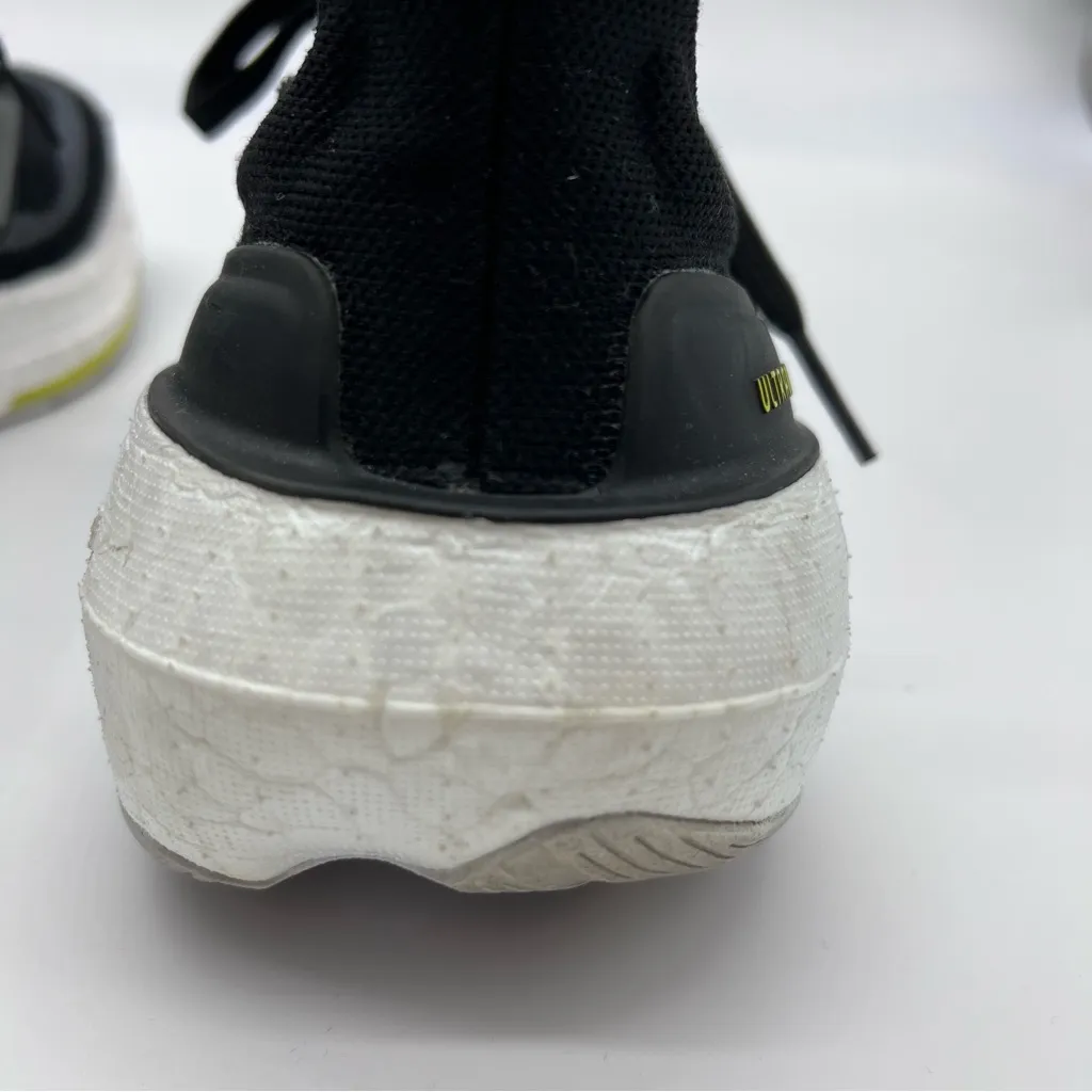 Adidas Ultraboost Women’s Black and White Athletic Running Shoes-Size 8 - Image 7
