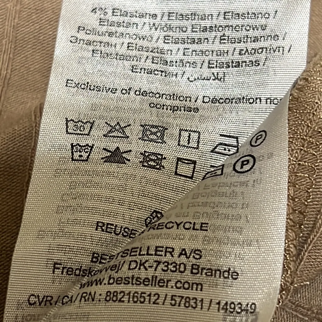 Vero Moda Kelly Square Neck Puff Sleeve Top - Image 11