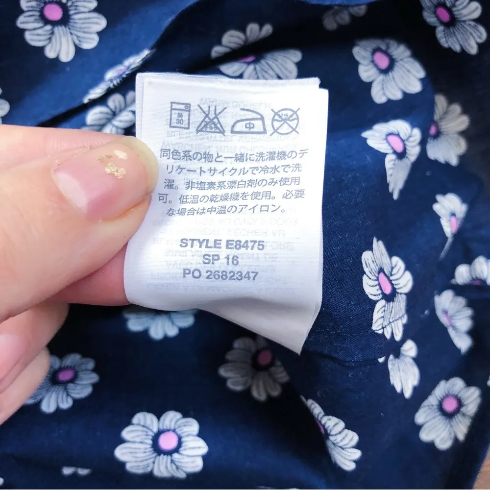 J Crew • Perfect Shirt navy blue Scattered Daisy floral button down lightweight - Image 9