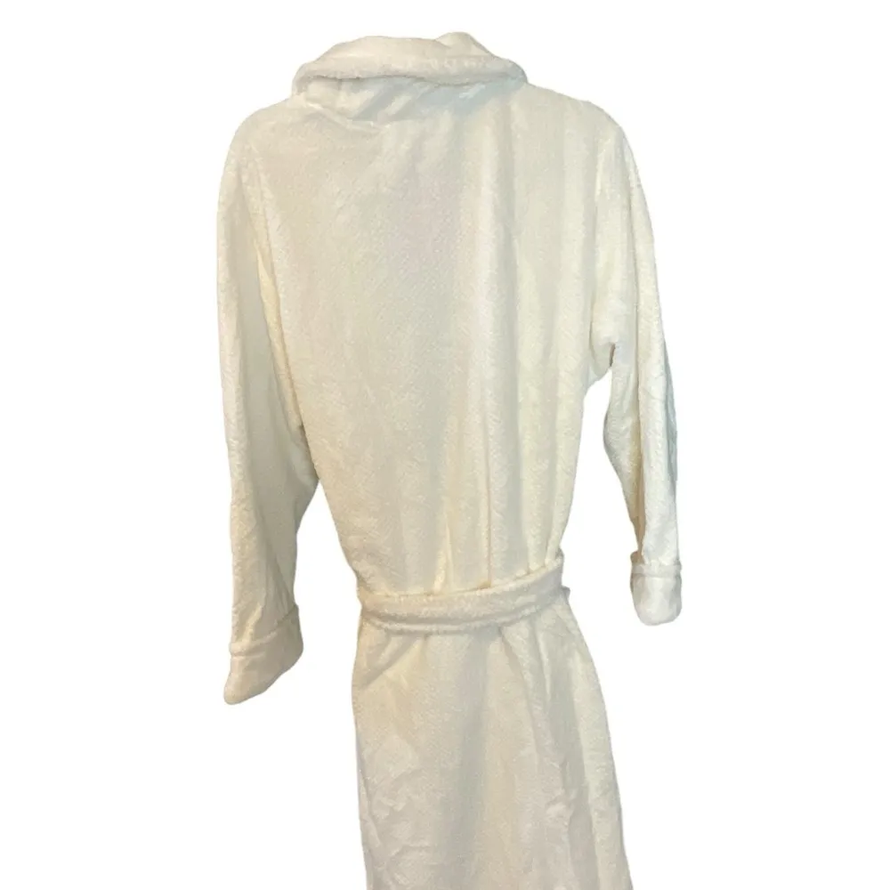 Plush Robe by Ulta White Size undefined - Image 2