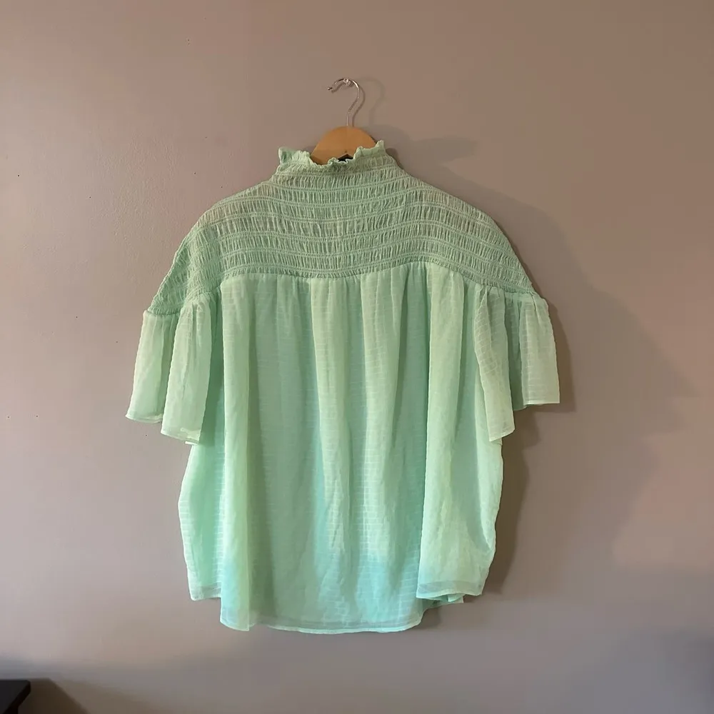 Ann Taylor Smocked Yoke Mock Neck Top Size XXL - Image 7