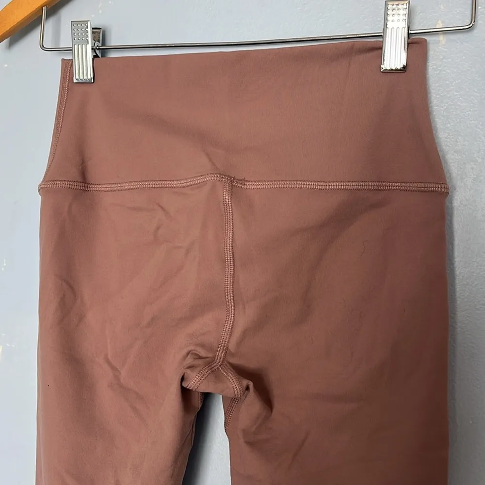 Alo Yoga Full Length Airbrush Sculpting Skinny Legging in Chesnut - Image 5