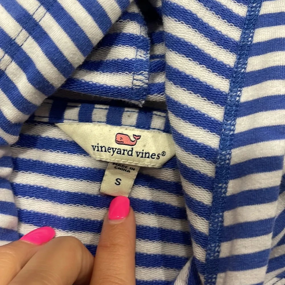Vineyard Vines  hoodie - Image 4