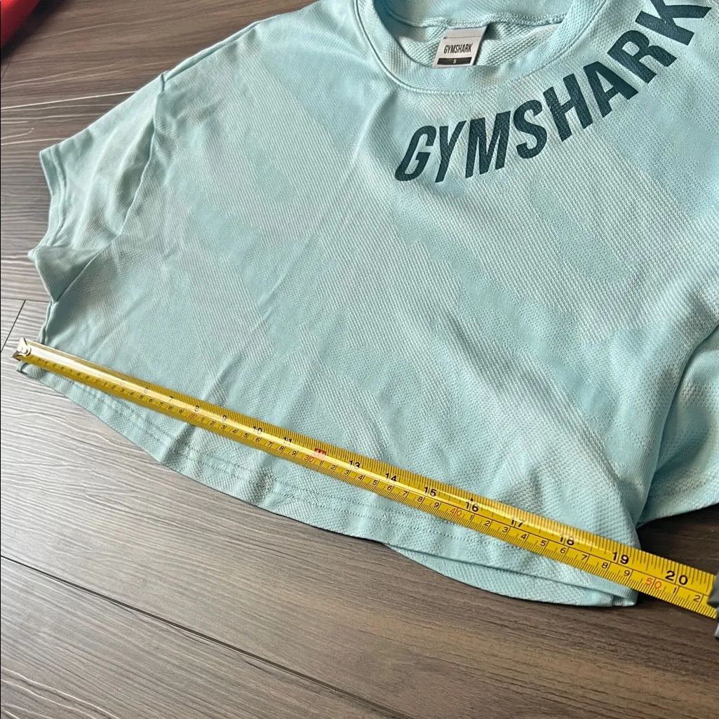 Gymshark Sky Blue Cropped Tee - Image 3