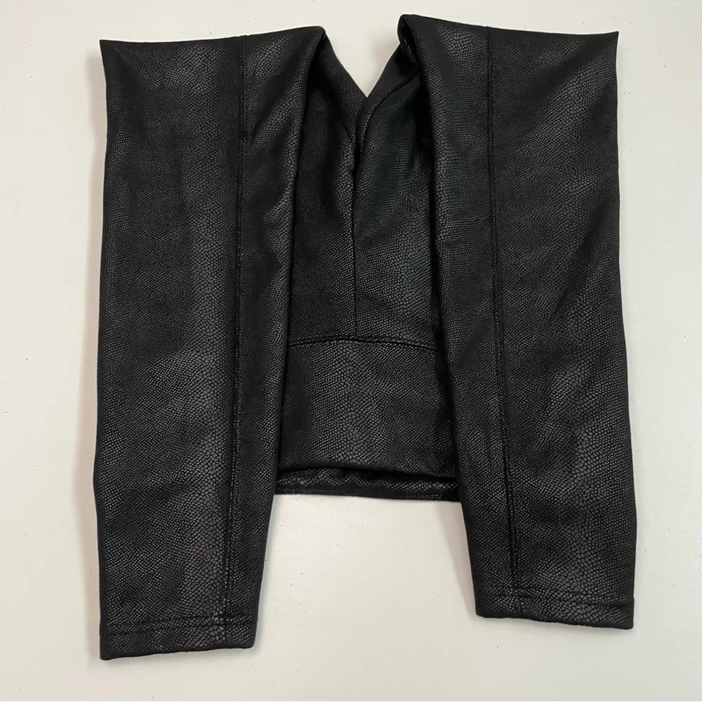 Tahari Leggings Faux Leather Animal Snakeskin Ankle Mid Weight Metallic Black - Image 9