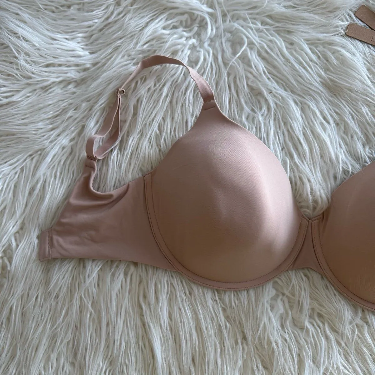 Skims Fits Everybody T-shirt Bra Mica Size 34DDDD - Image 2