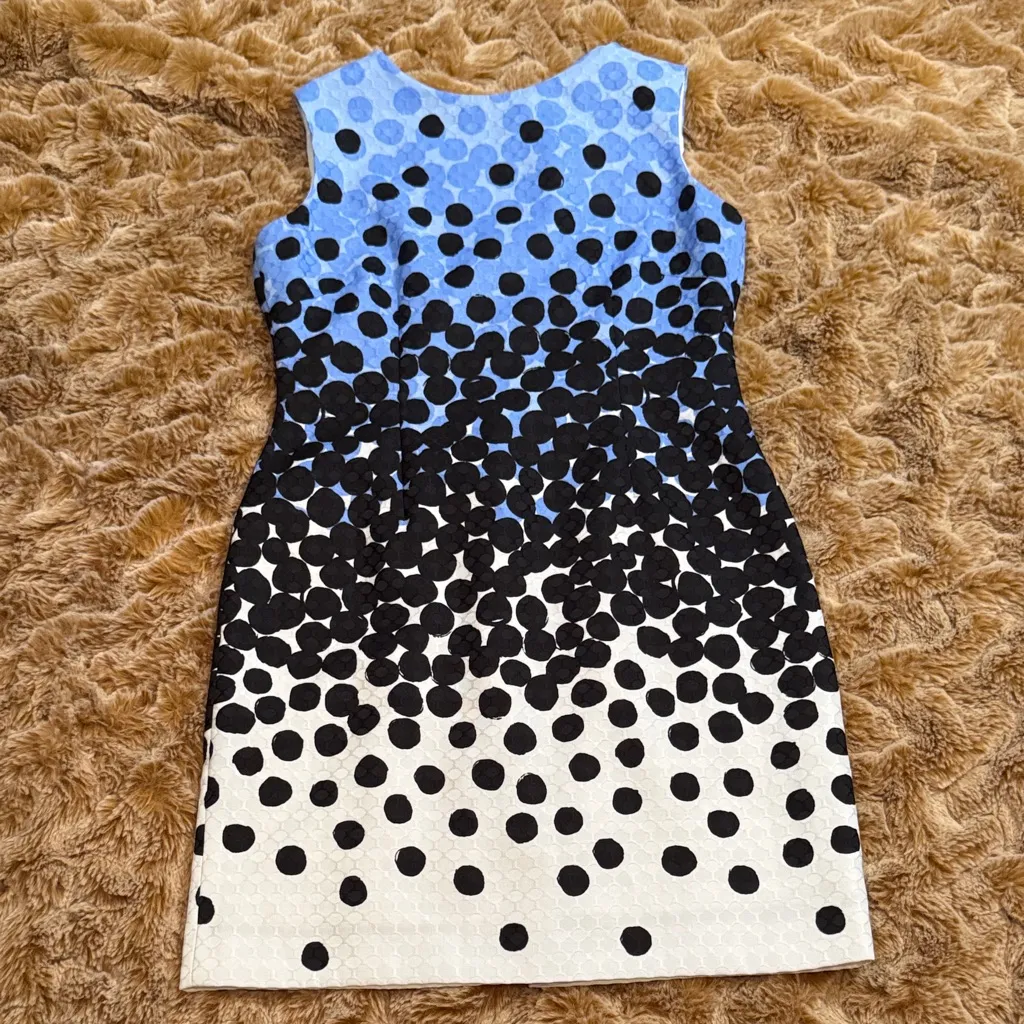 Tahari by Arthur S. Levine Elegant Blue and Black Polka Dot Dress size 8P - Image 4