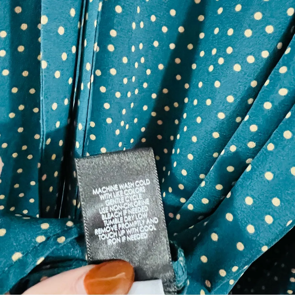 Torrid Georgette Bow Tie Teal Dotted Blouse Size 2 - Image 10