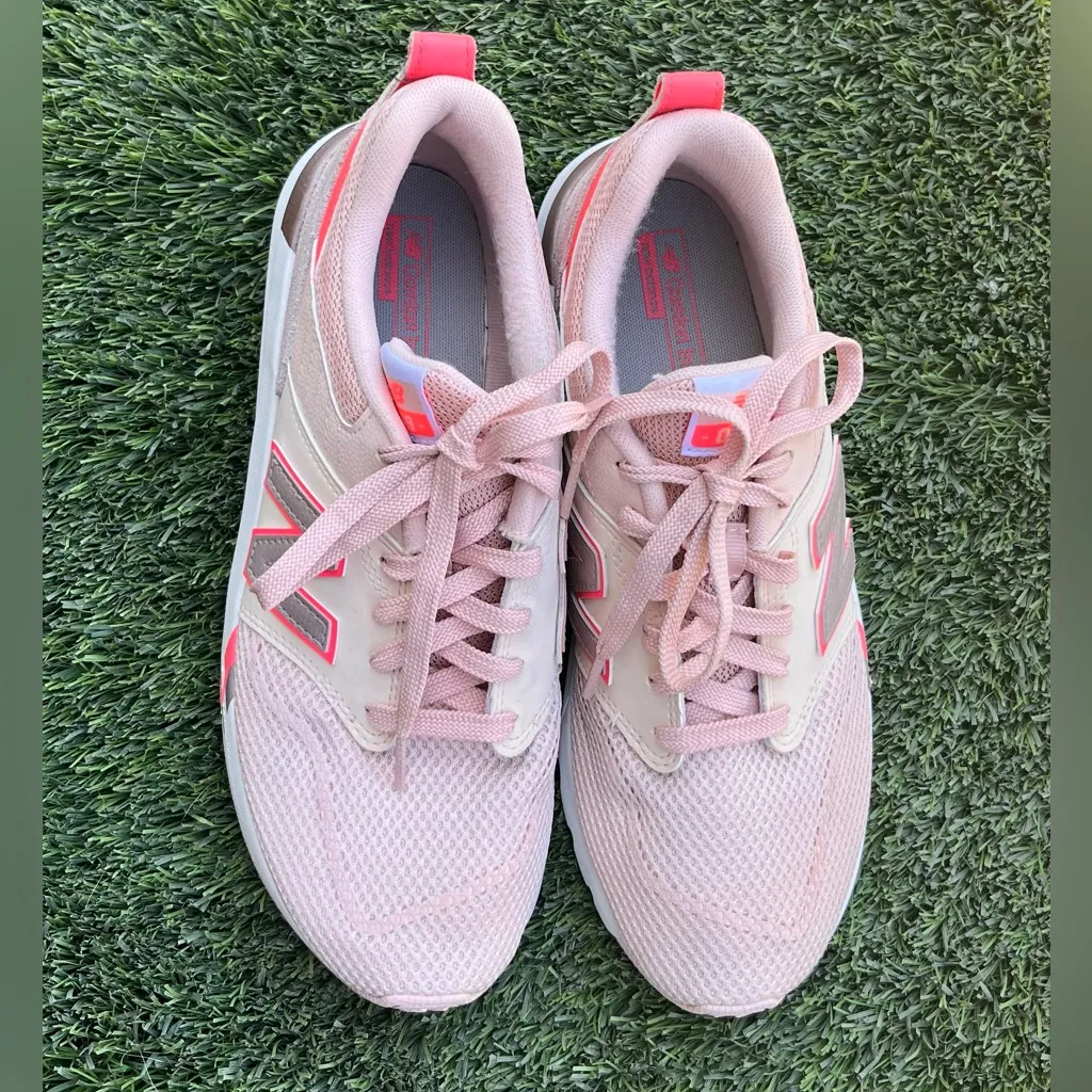 New Balance009  Women's‎ Light Pink Sneakers - Image 4