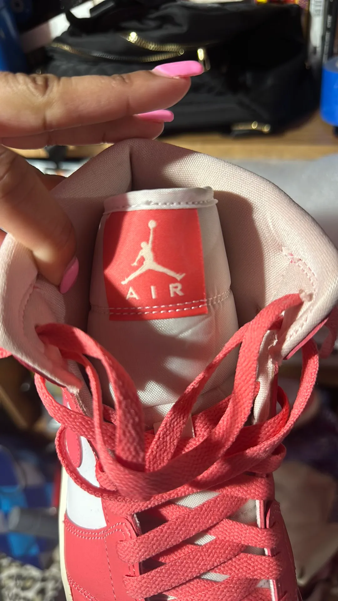 Air Jordan 1 Mid - Image 8