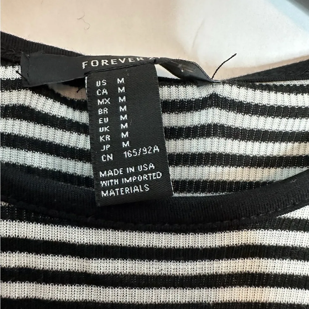 NWT Forever 21 Black White Stripe Ribbed Crop Tank Top Stretch Knit Size Medium - Image 3