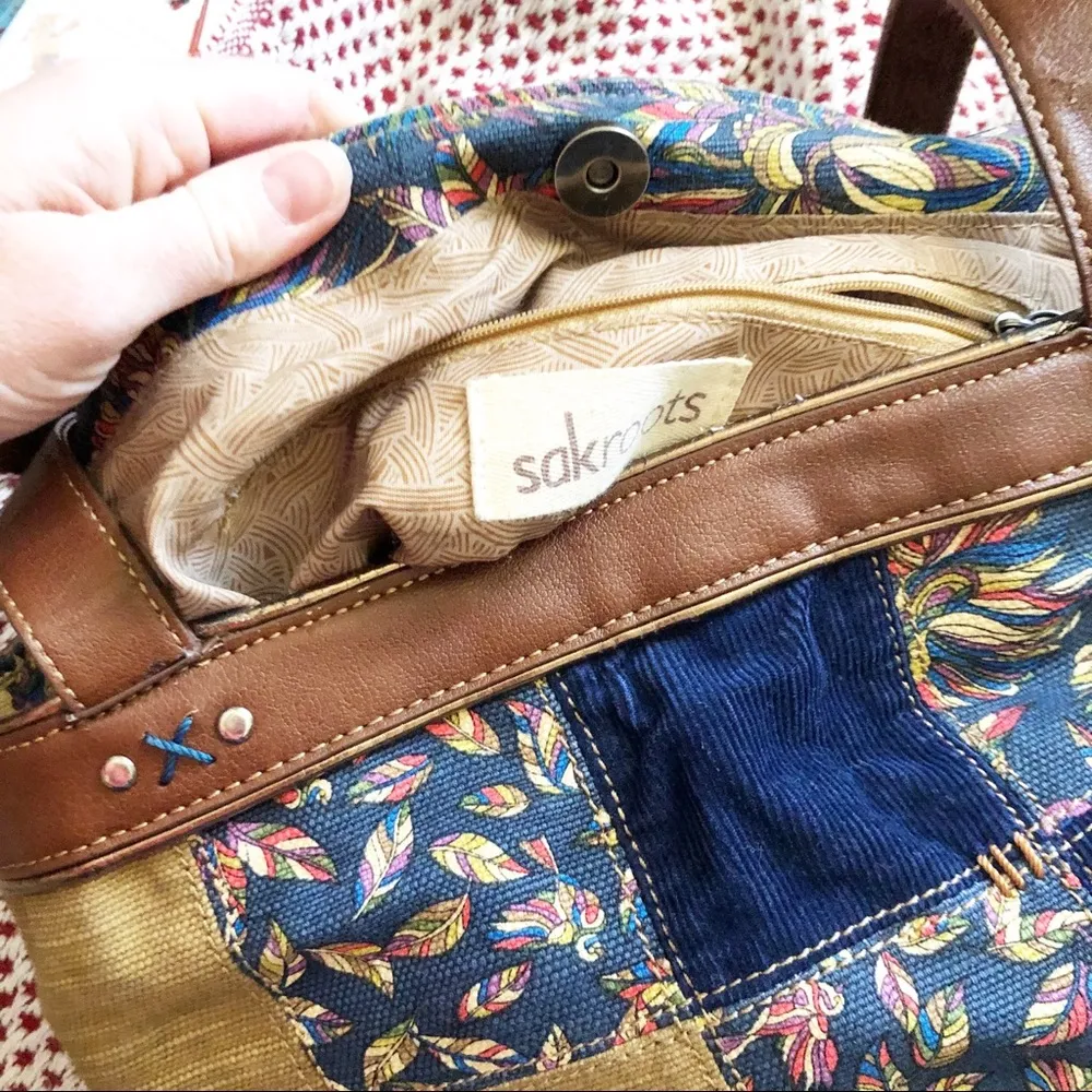 Sakroots Shoulder Bag - Image 16