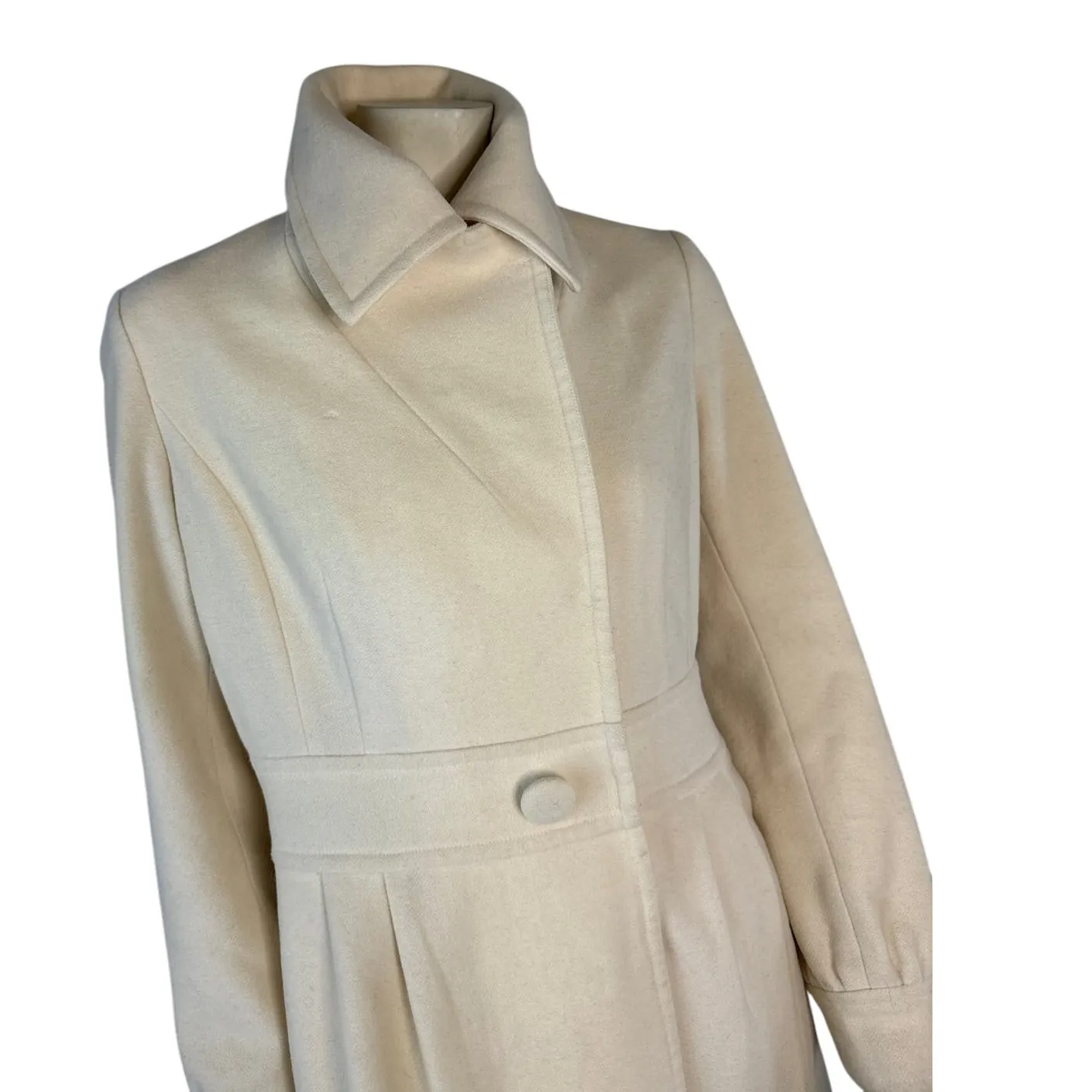 Retro Halogen fitted cream peacoat size medium - Image 4