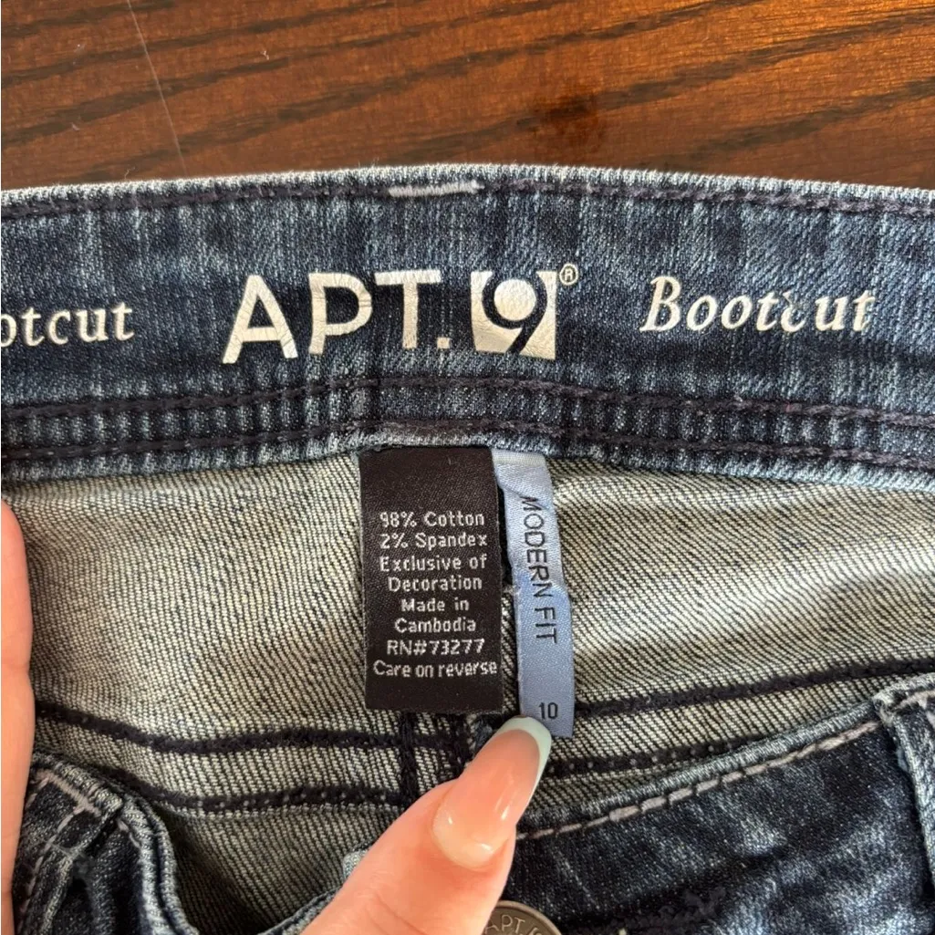 Apt. 9 Women's Boot Cut Jeans in Deep Blue - Image 3