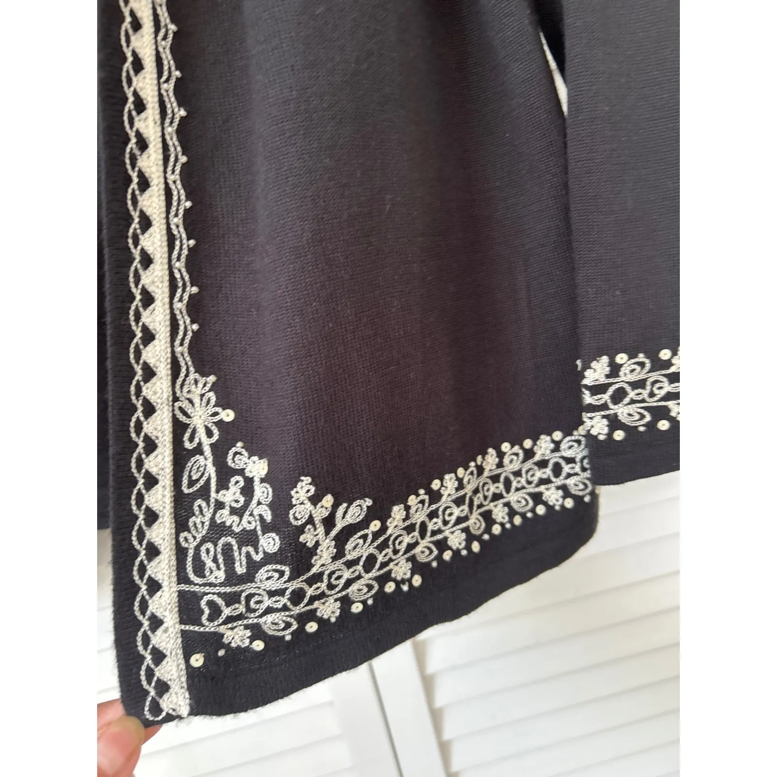 Jenny's Black Embroidered Embellished Knit Cardigan Sweater &‎ Sweater Shirt XL - Image 3