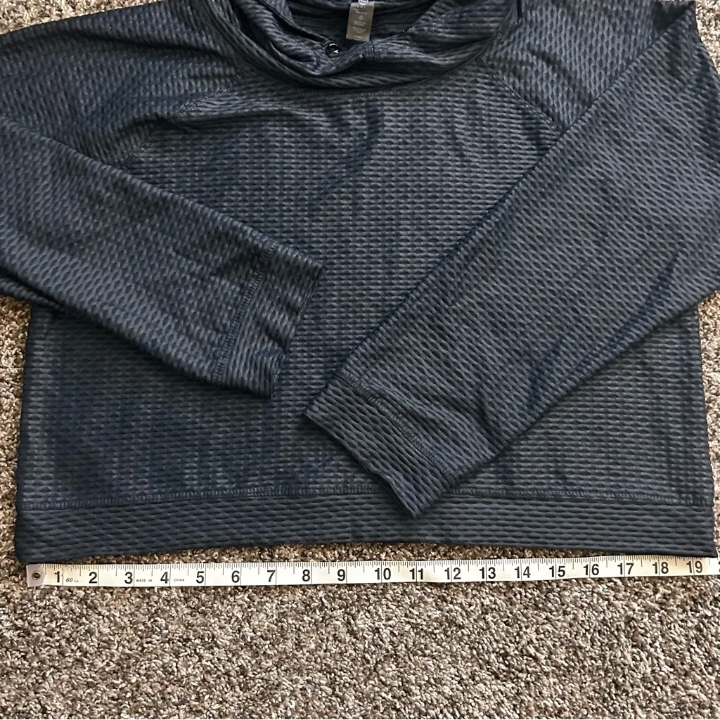 Noli Navy Blue Two-Piece Lounge Set Hoodie & Shorts Size M/L - Image 9