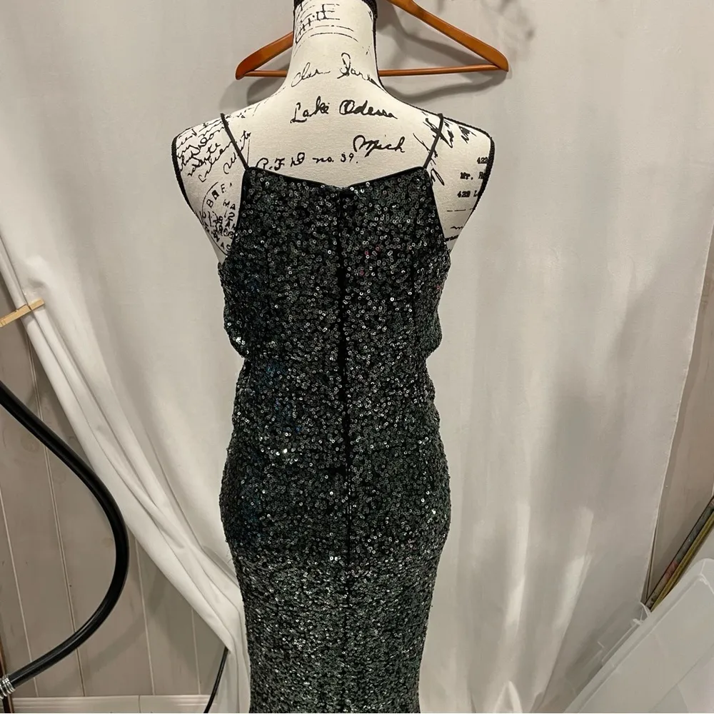 Stunning Badgley Mischka sequin cut out maxi gown dress formal prom wedding - Image 6