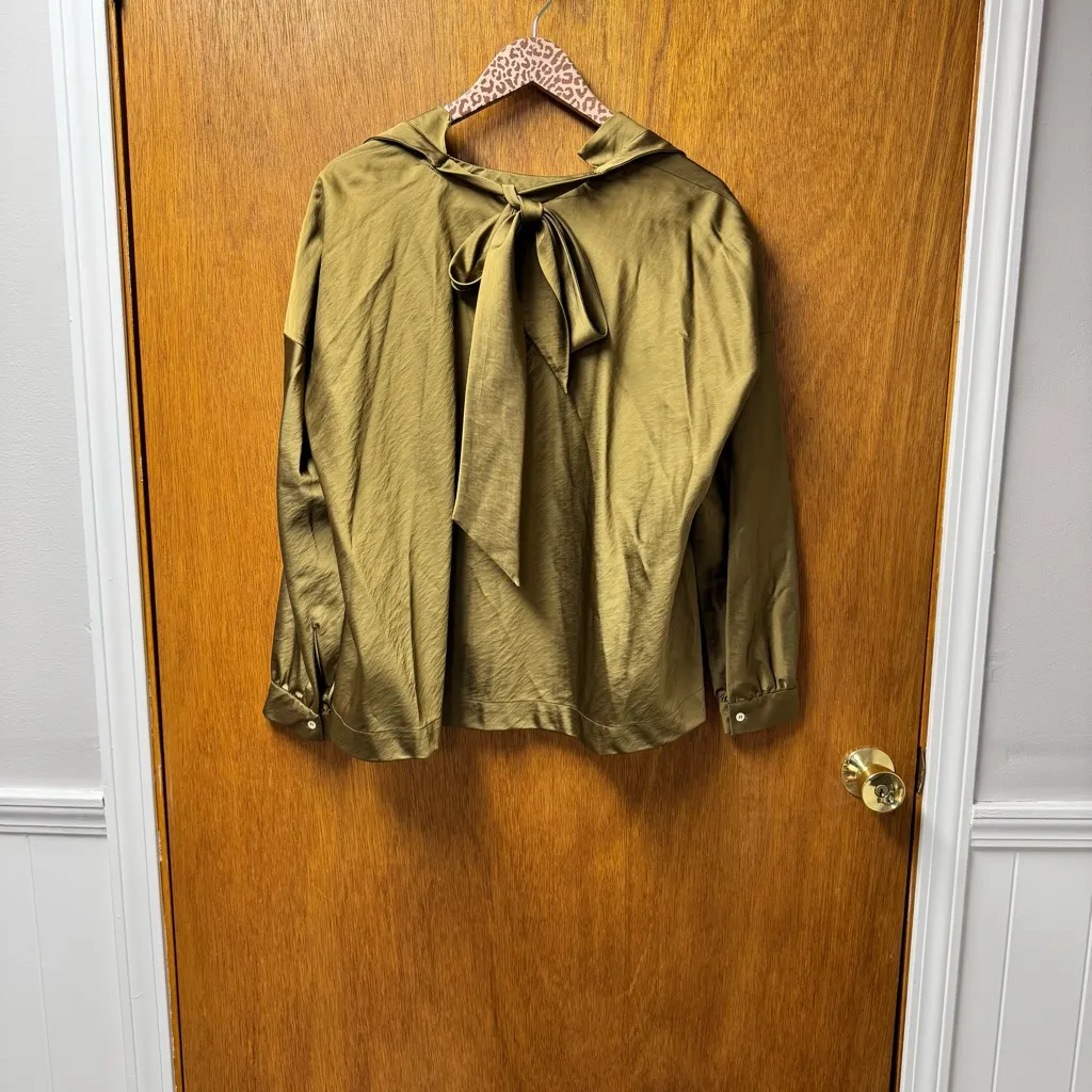 NEW Jejia Satin Long Sleeve Tie Neck Collared Blouse Top Green EU 40 NWT Size undefined - Image 14
