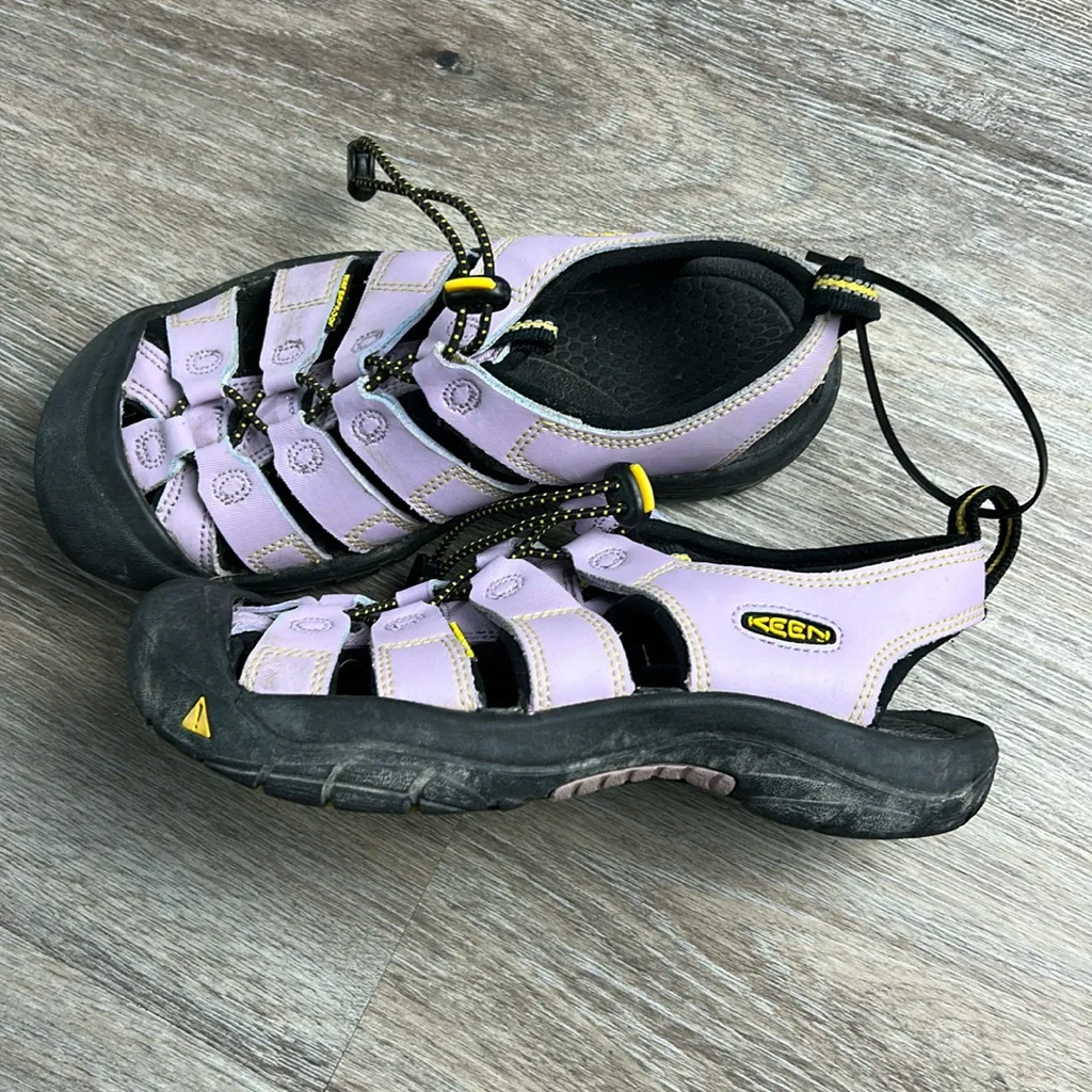 Keen Waterproof Sandals Size 5 - Image 9