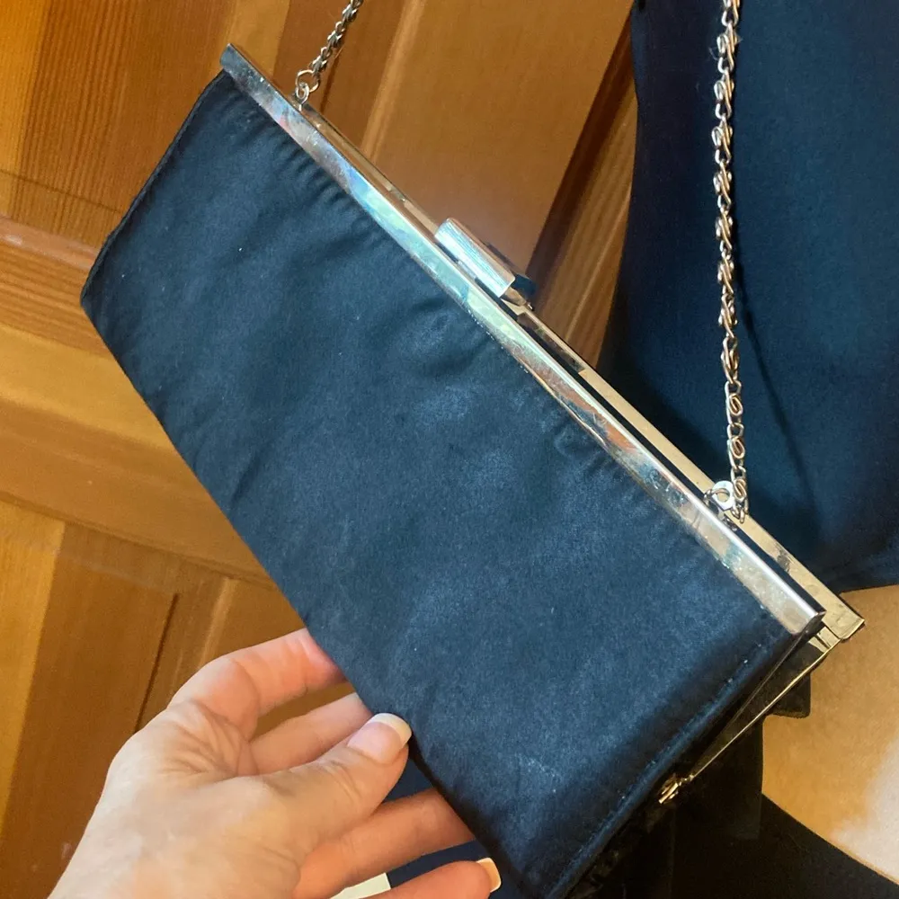 Black embellished Expressions NYC Black Layered Clutch Clasp Purse Chain… - Image 8