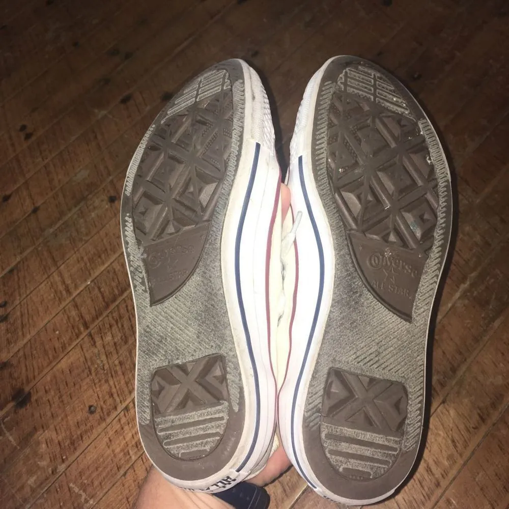 Converse off white low top size 6 classic Chuck Taylor shoes - Image 2