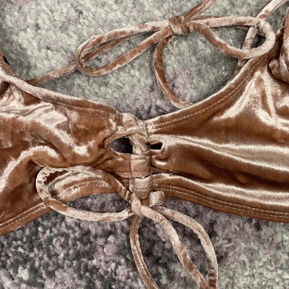 No Boundaries Women’s NoBo Blush Pink Velvet Cheetah Print Swim Bikini Top Sz M - Image 7