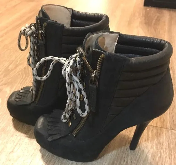 Black Tie Up High Heels With Zippers Size 6 - Image 2