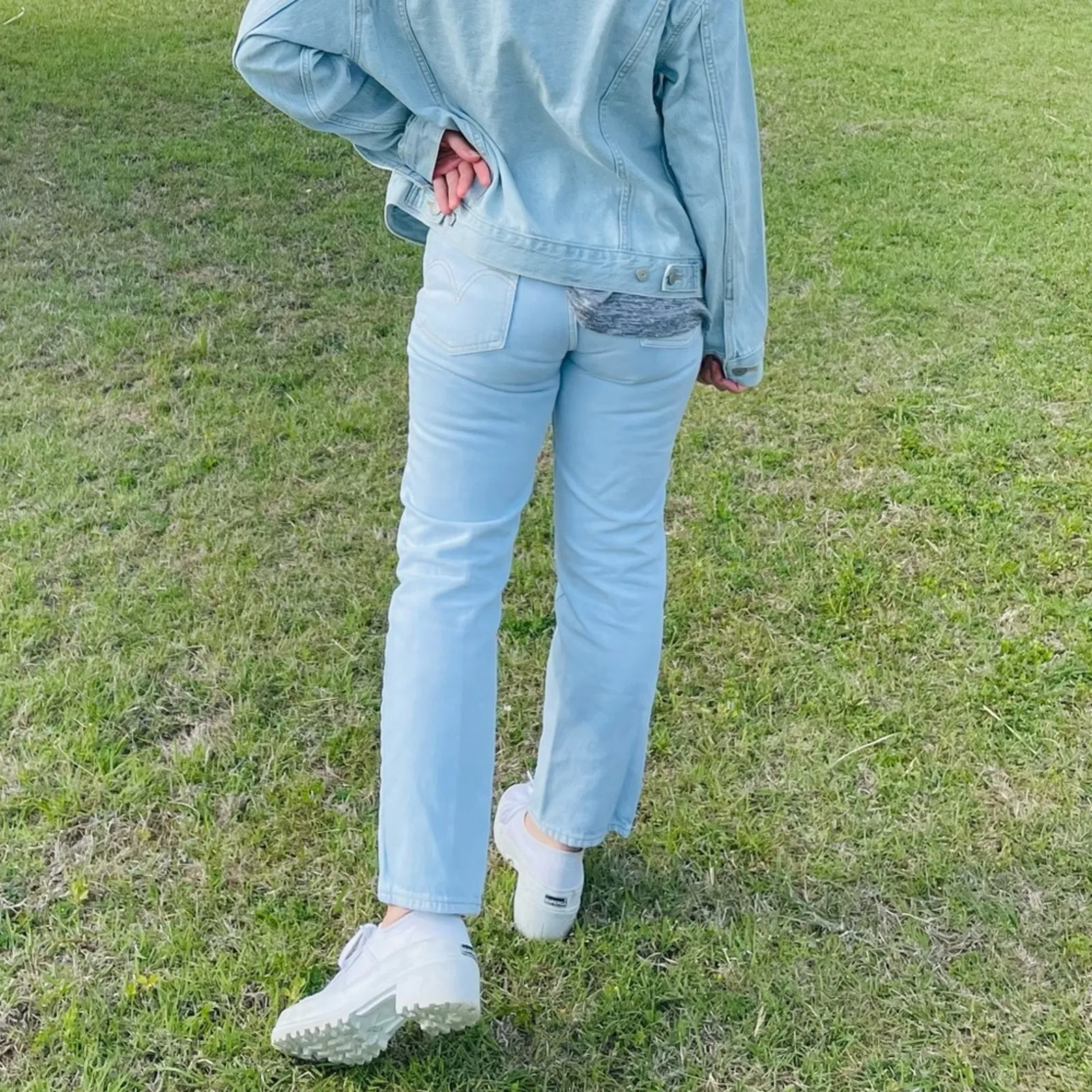 NWT Levi’s Premium Denim Wedgie Straight in Cloud 9 Wash High Waist - Image 2