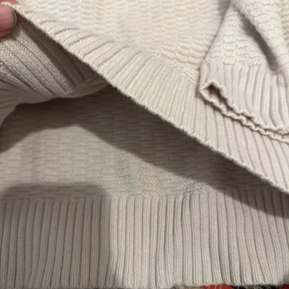 United by Blue creme sweater - Image 2