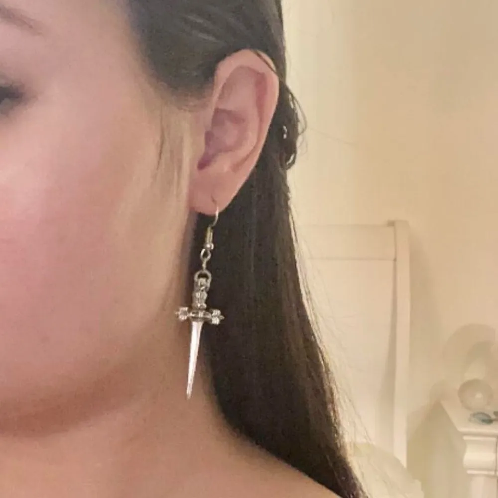 Grunge Silver Sword Earrings - Image 3