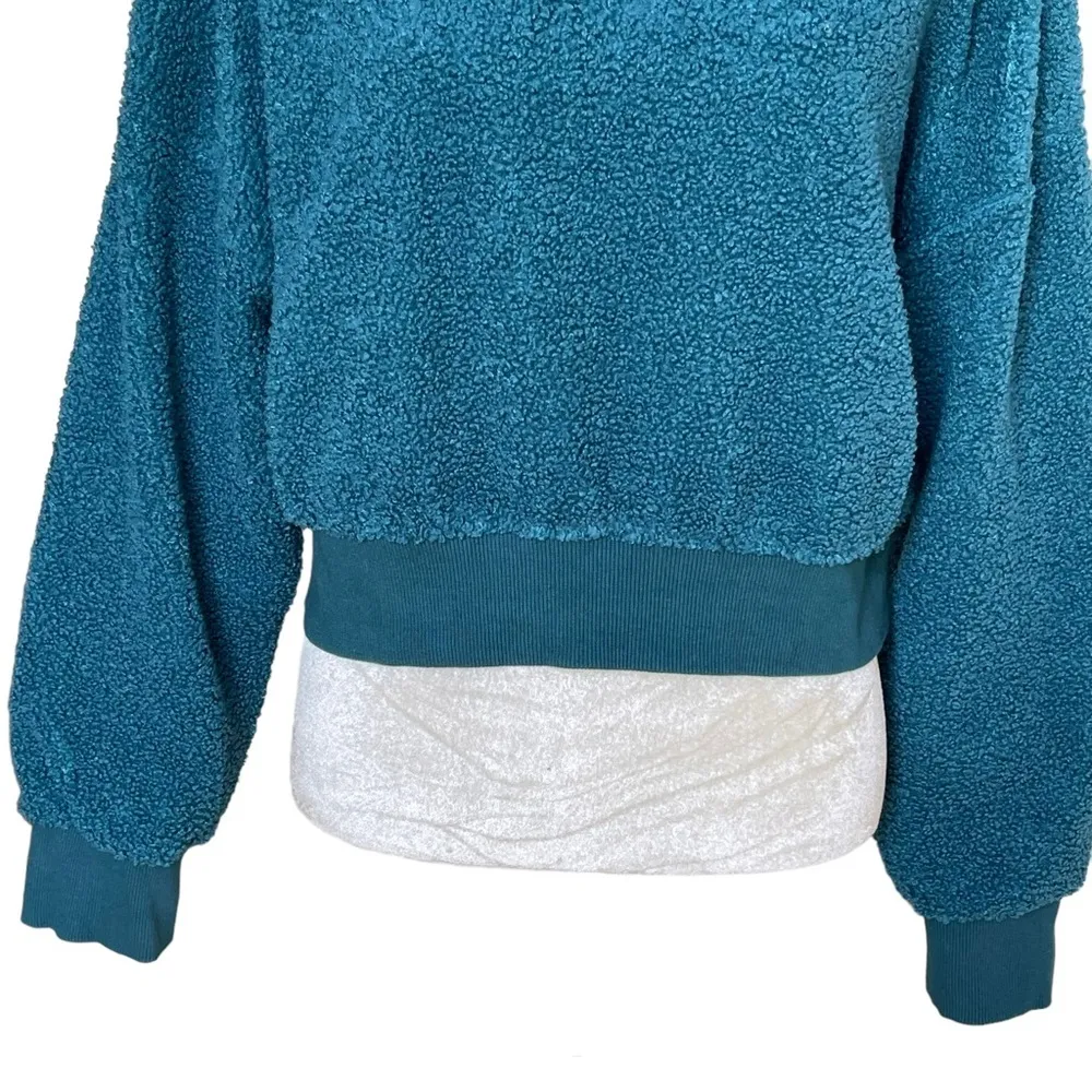 Fabletics Women’s Malia Polar Fleece Sweatshirt Size M Teal Pullover Crop Comfy - Image 5